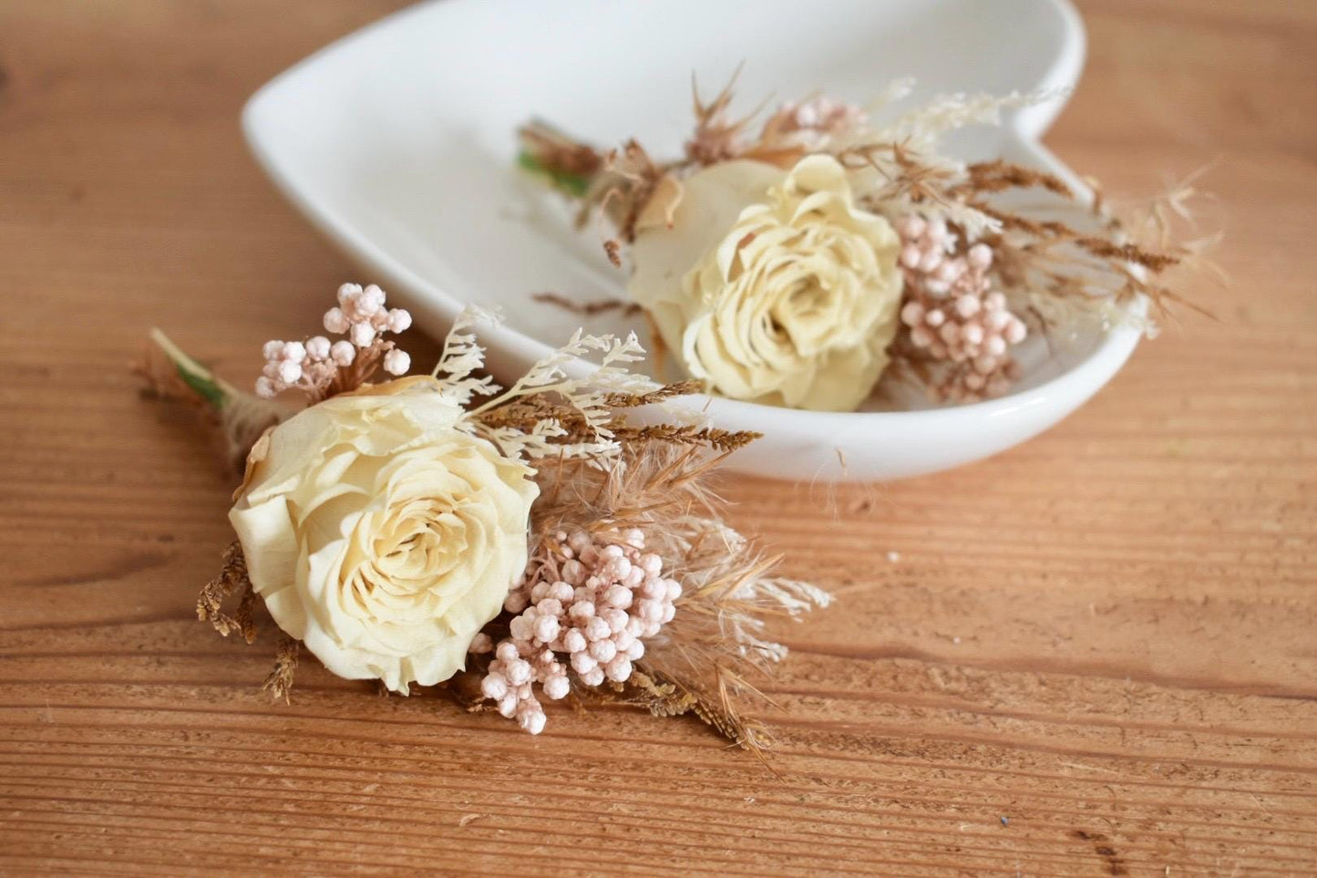 Boho rose boutonniere