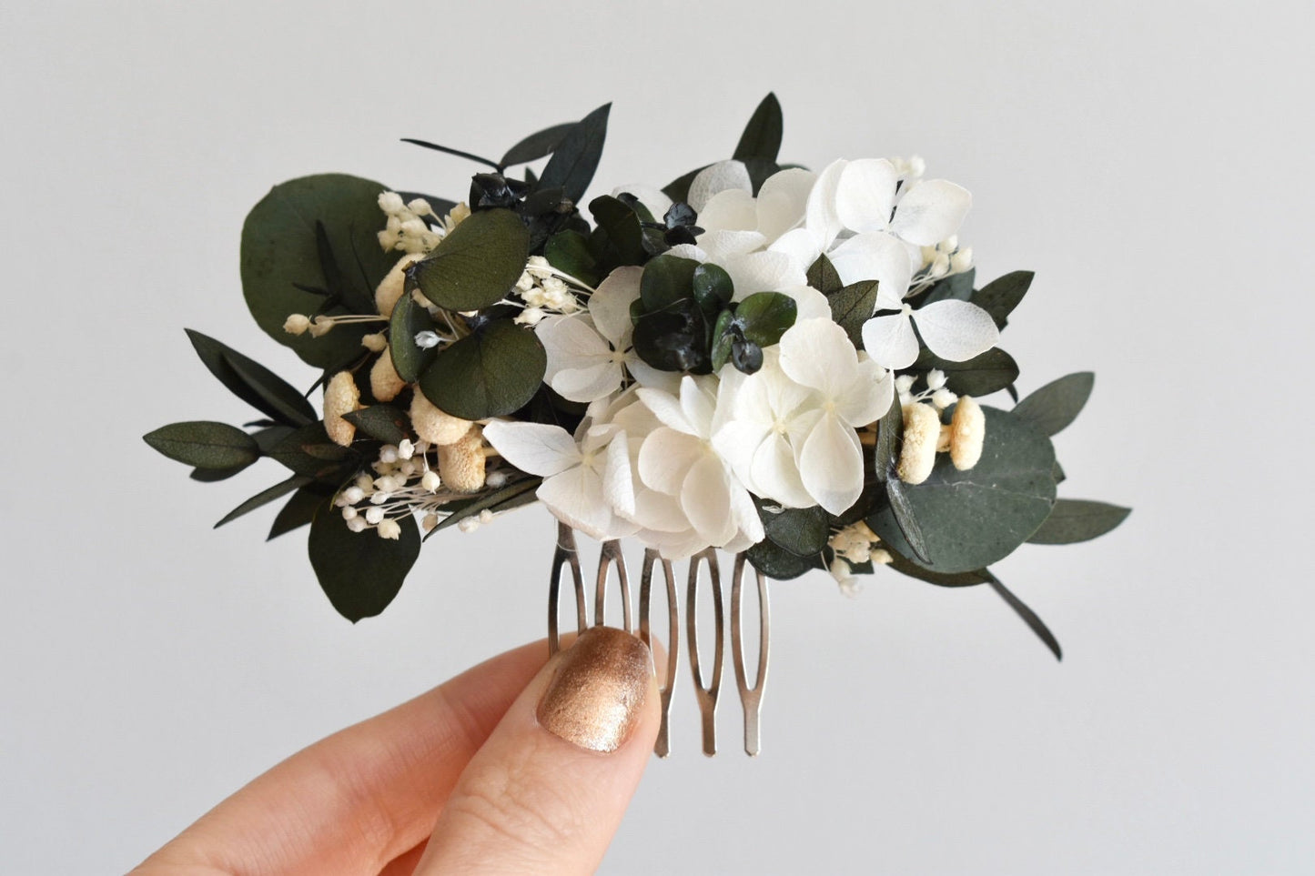 Bleached hydrangea and eucalyptus comb