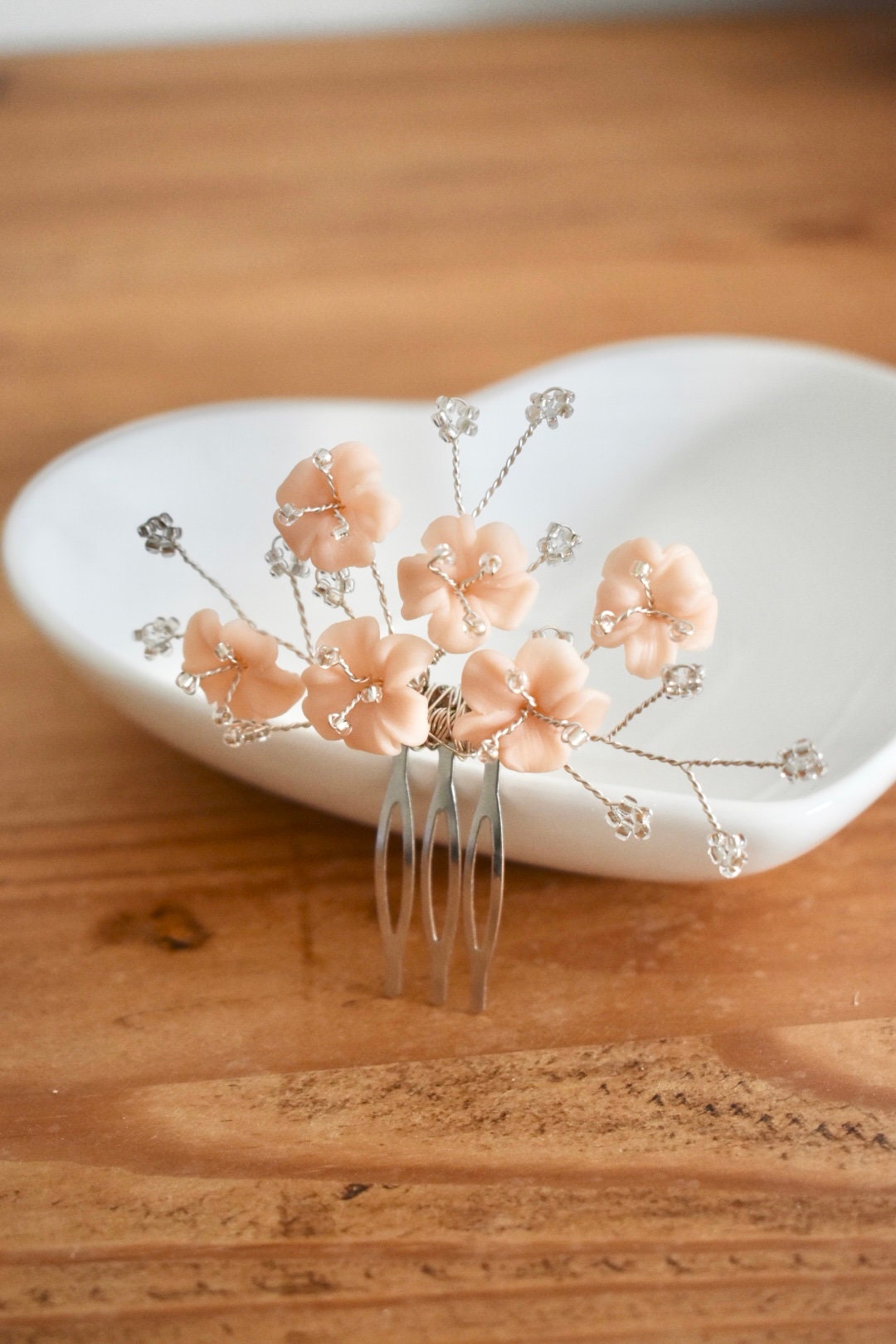Blush flower comb