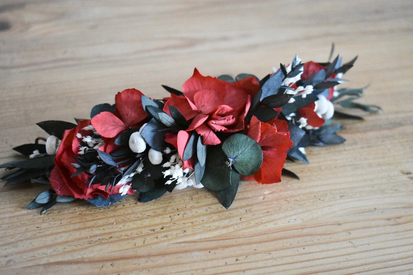 Red hydrangea hair vine