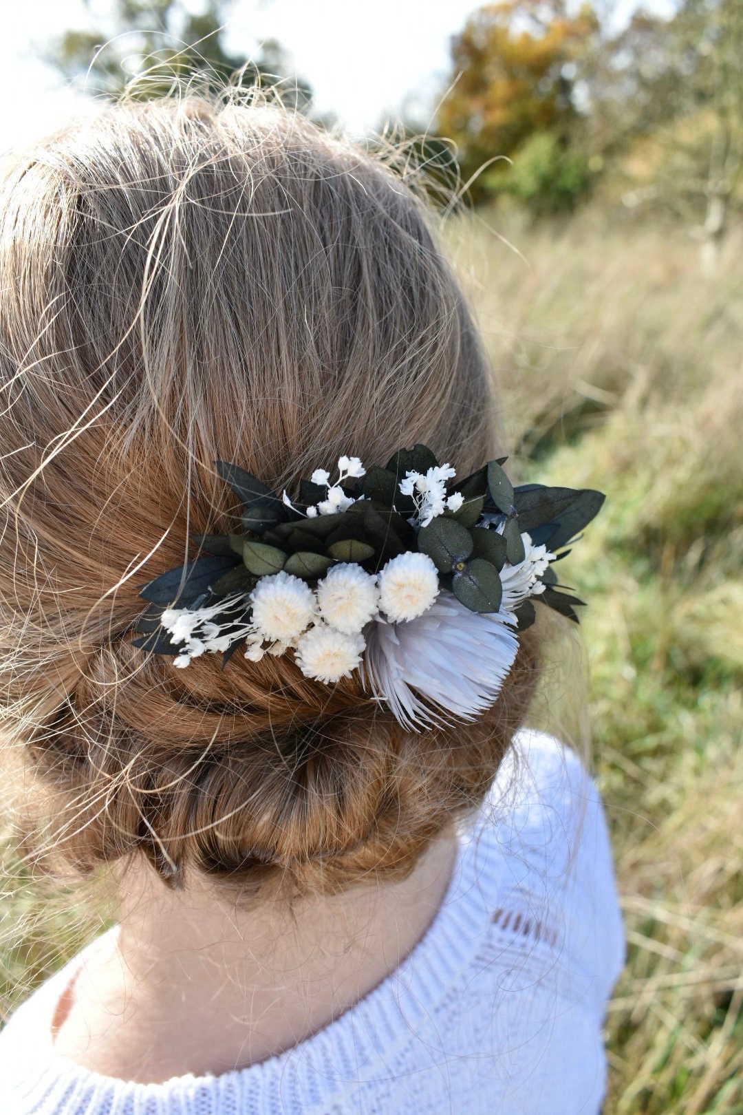 Grey helichrysum comb
