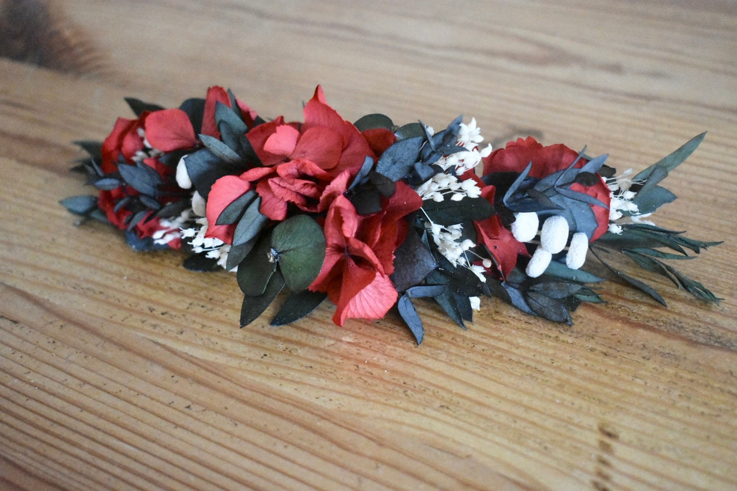 Red hydrangea hair vine