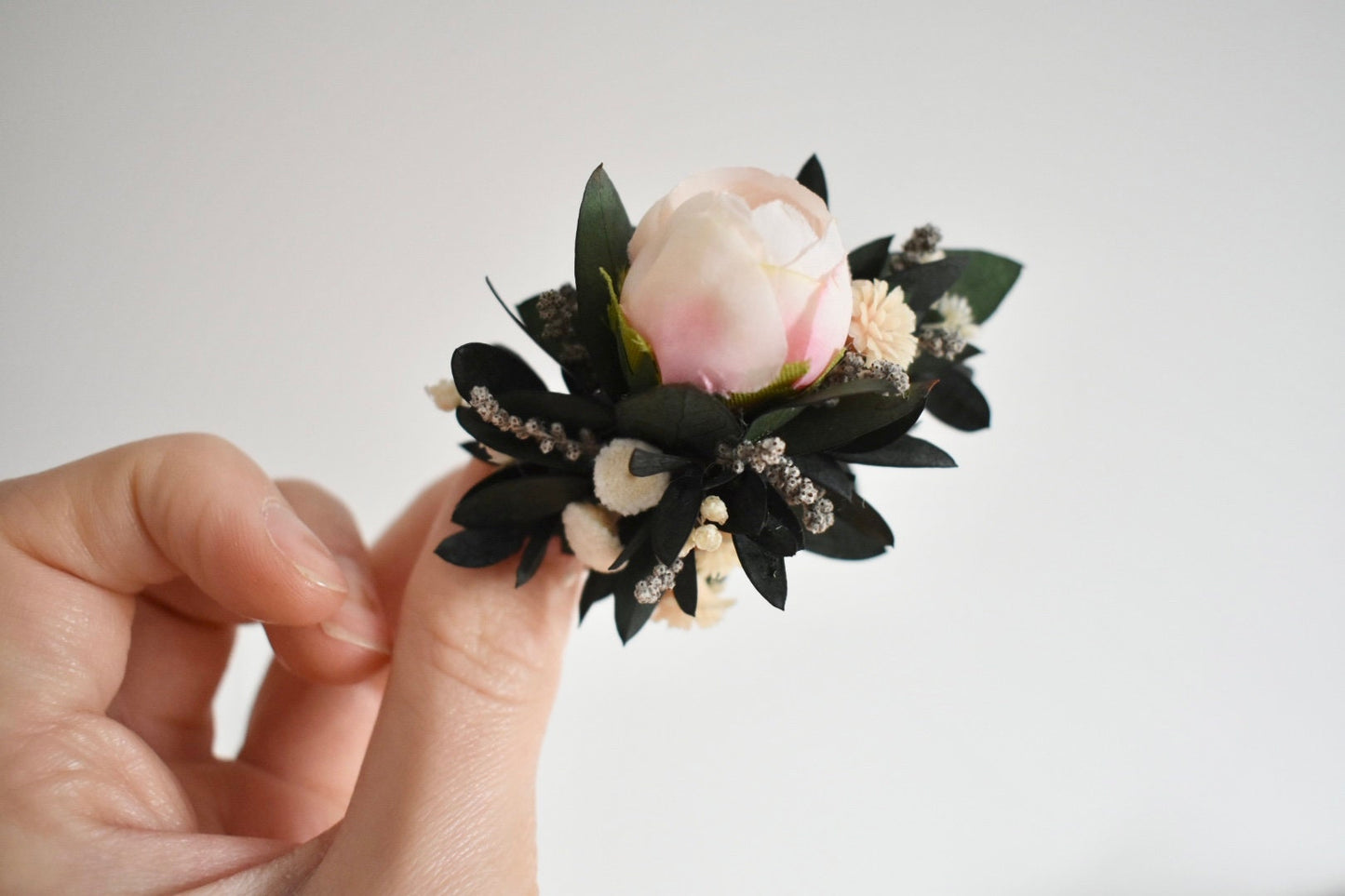 Pale blush hair clip