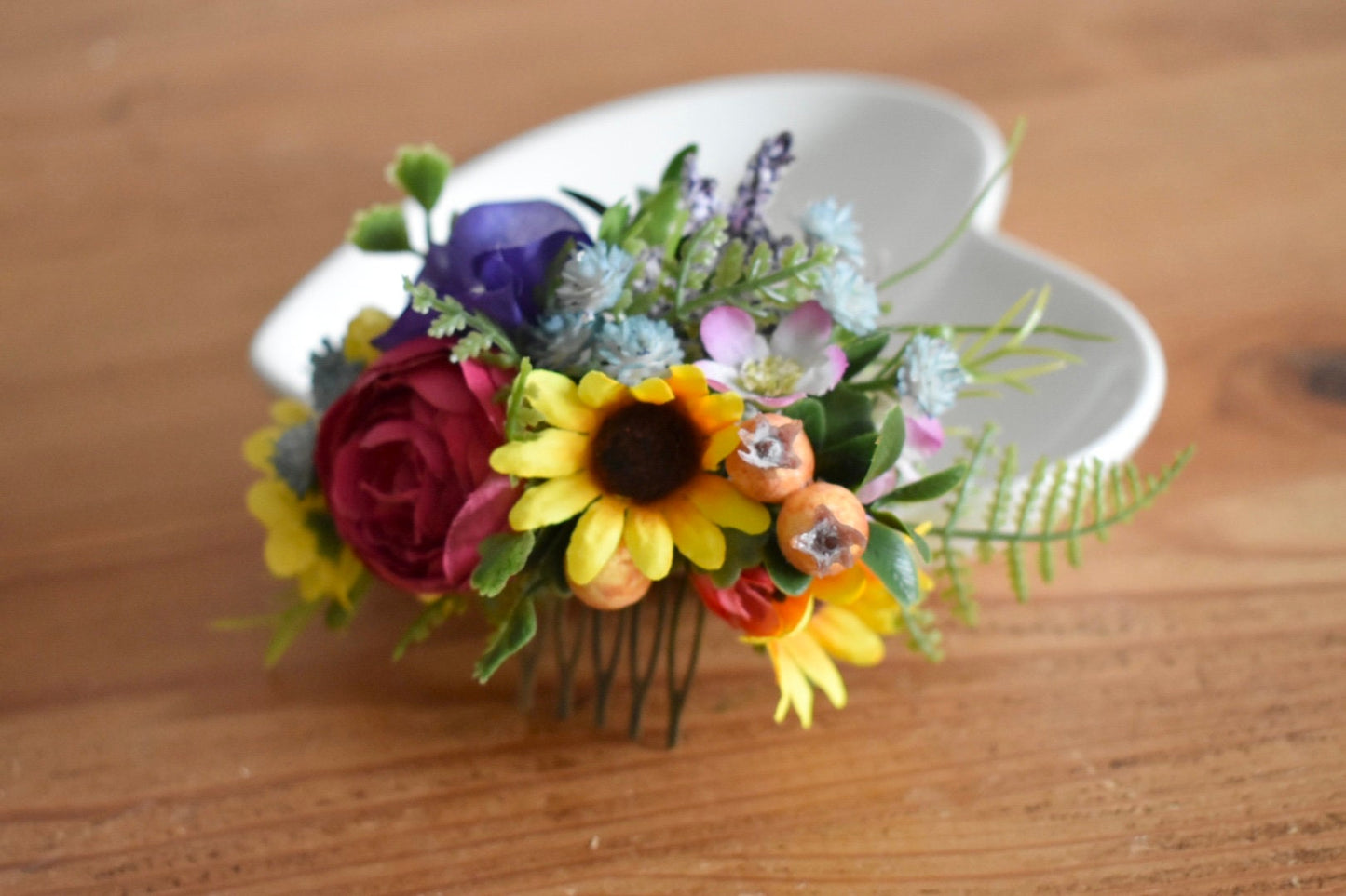 Sunflower and rose comb
