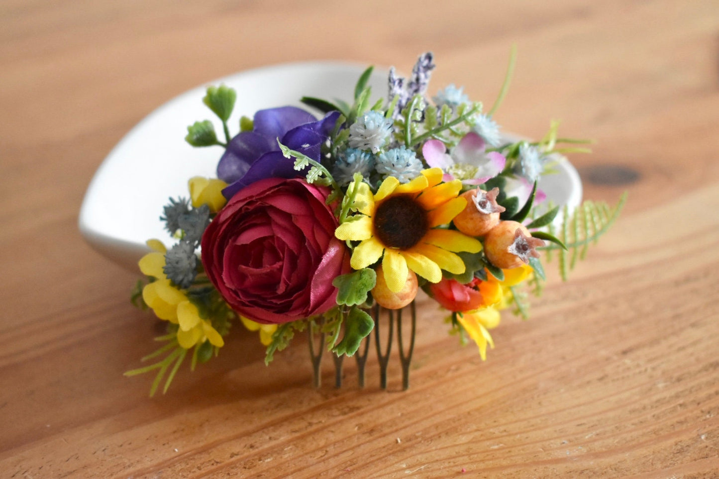 Sunflower and rose comb