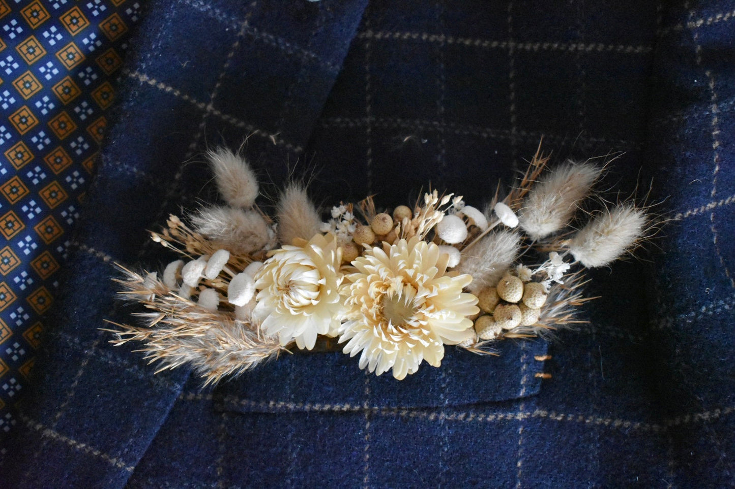 Boho natural pocket boutonniere