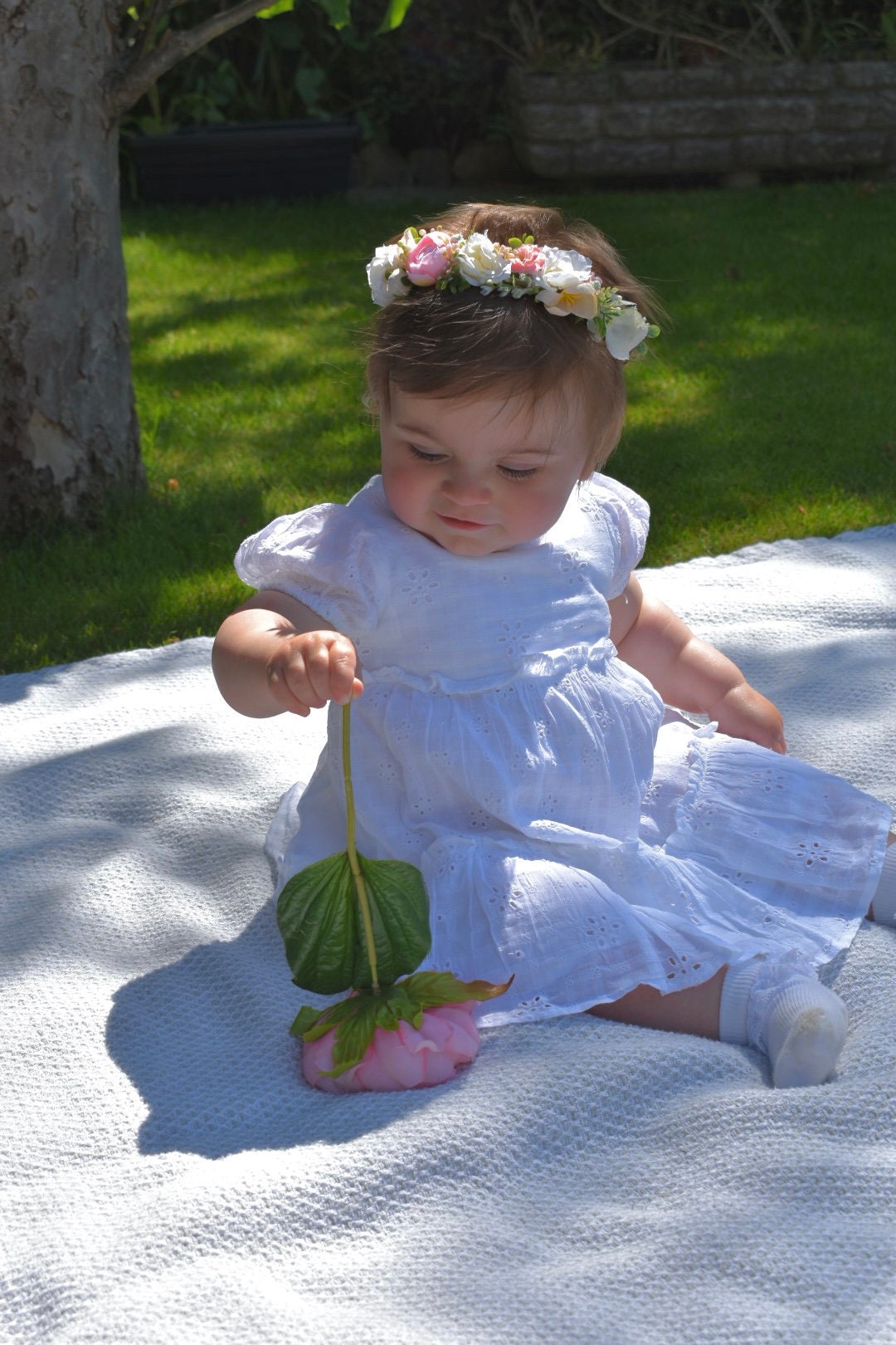 Baby headband in pink and white