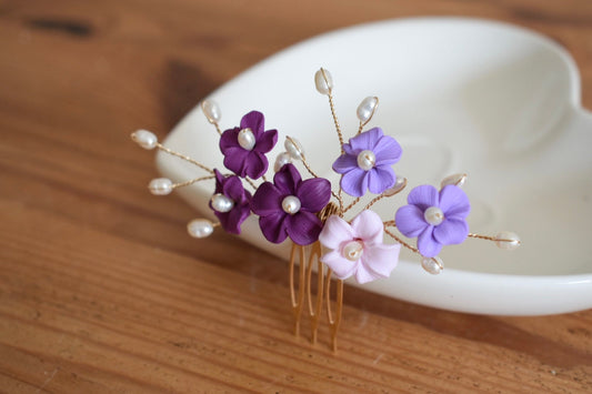 Pink and purple flower comb