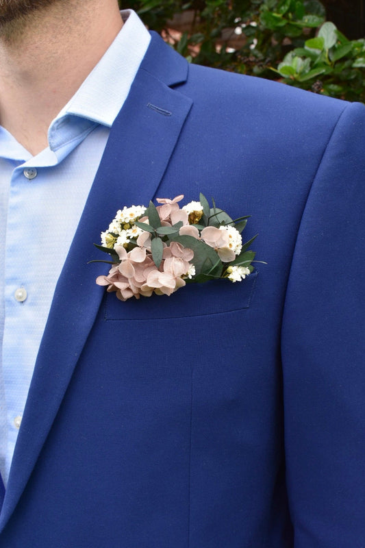 Nude hydrangea and daisy pocket boutonniere