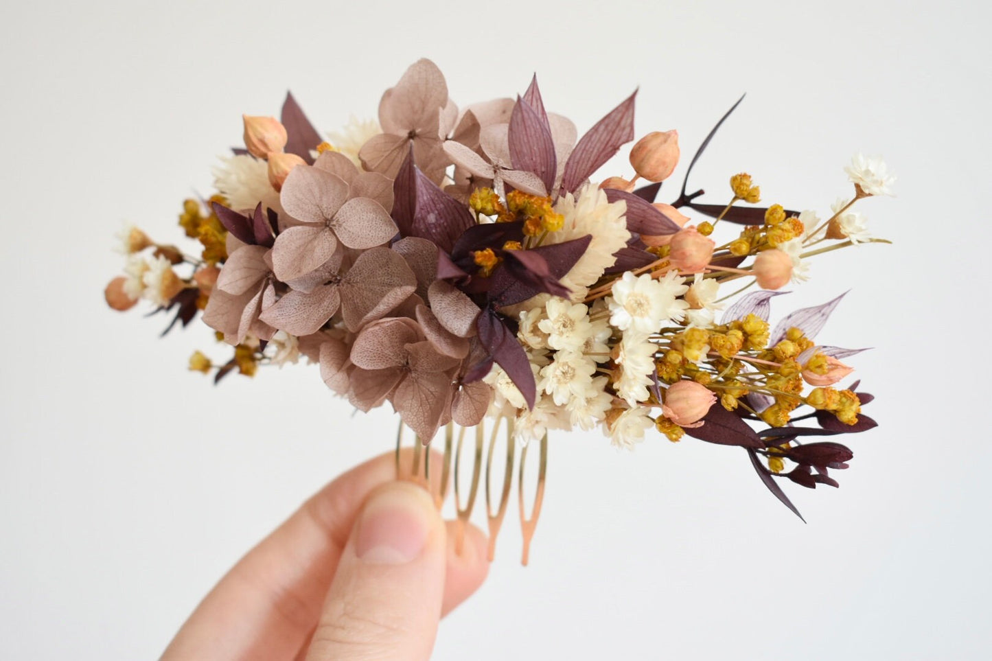 Mustard and plum comb