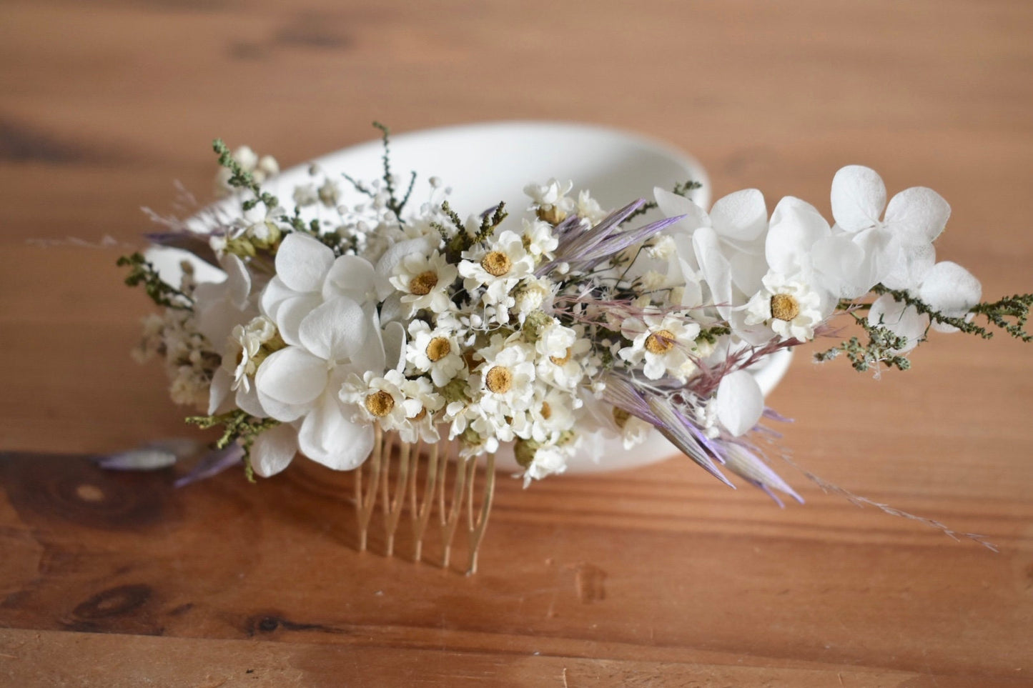 Hydrangea and daisy flower comb with purple and pink