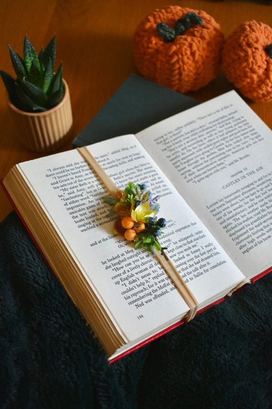 Autumn foliage bookmark