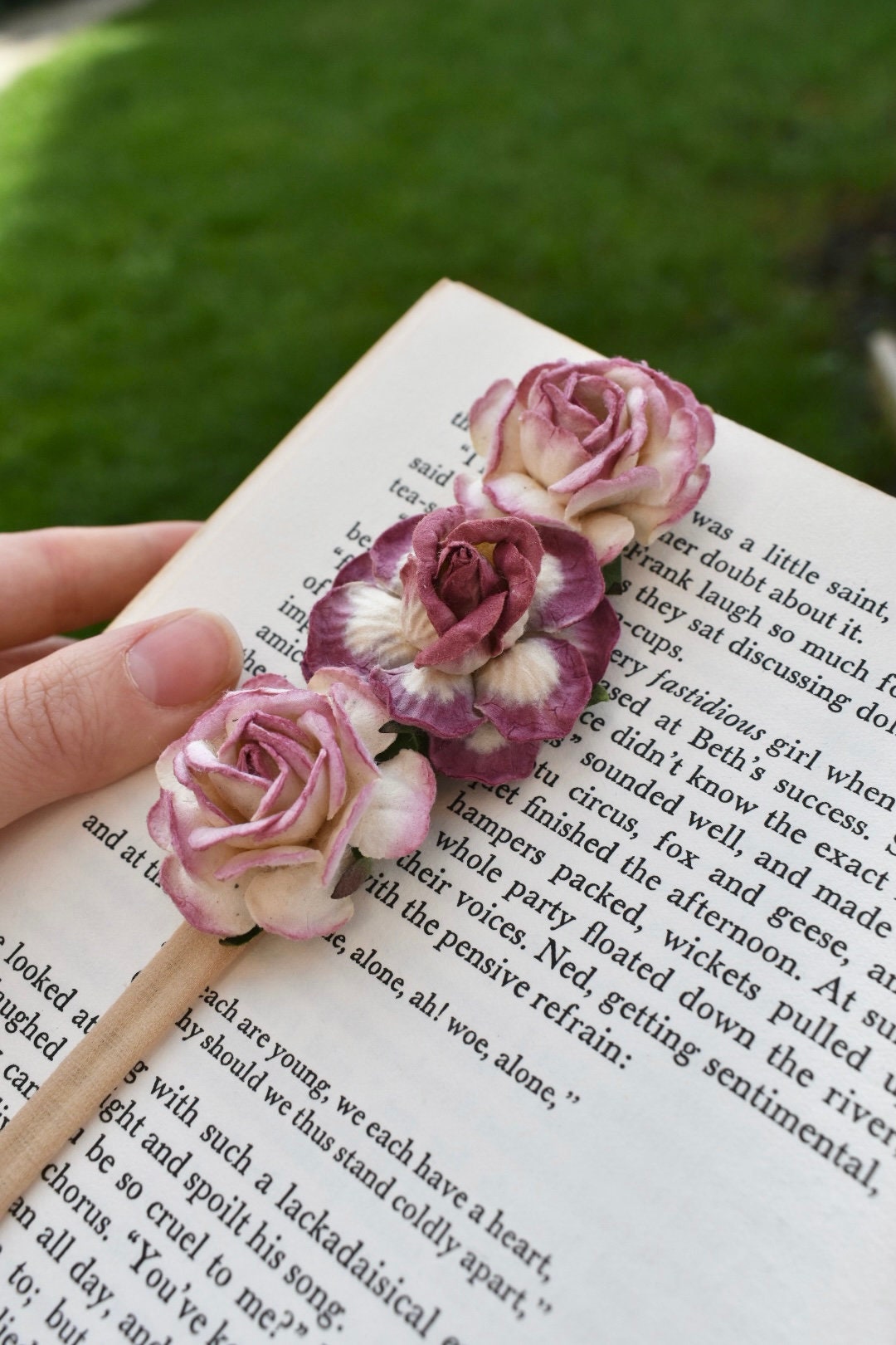 Simple flower bookmark