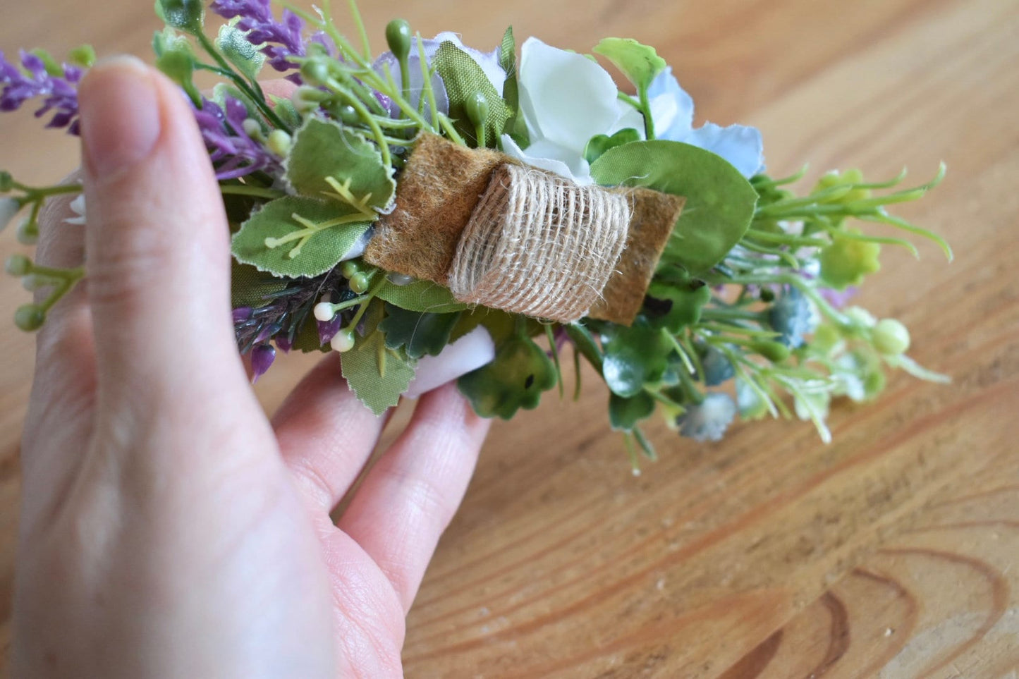 Floral pet collar corsage