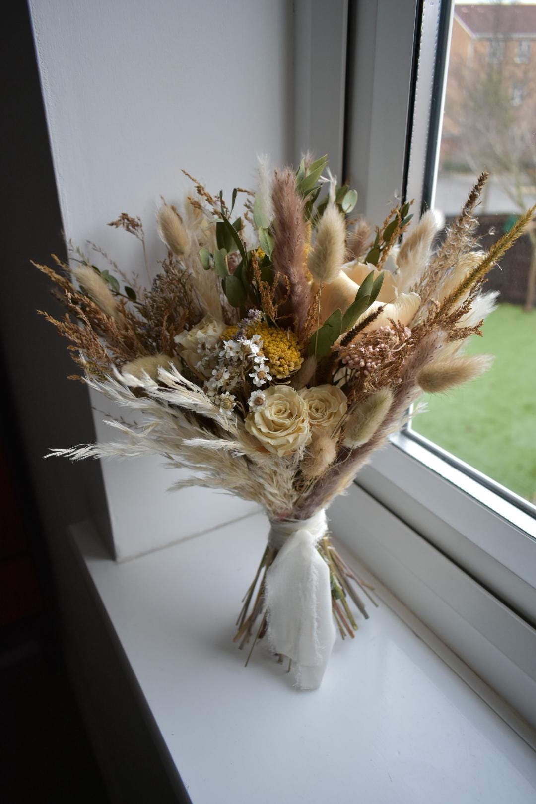 Boho dried flower bouquet