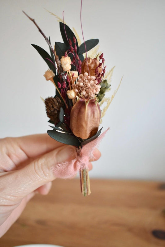 Foliage boutonniere