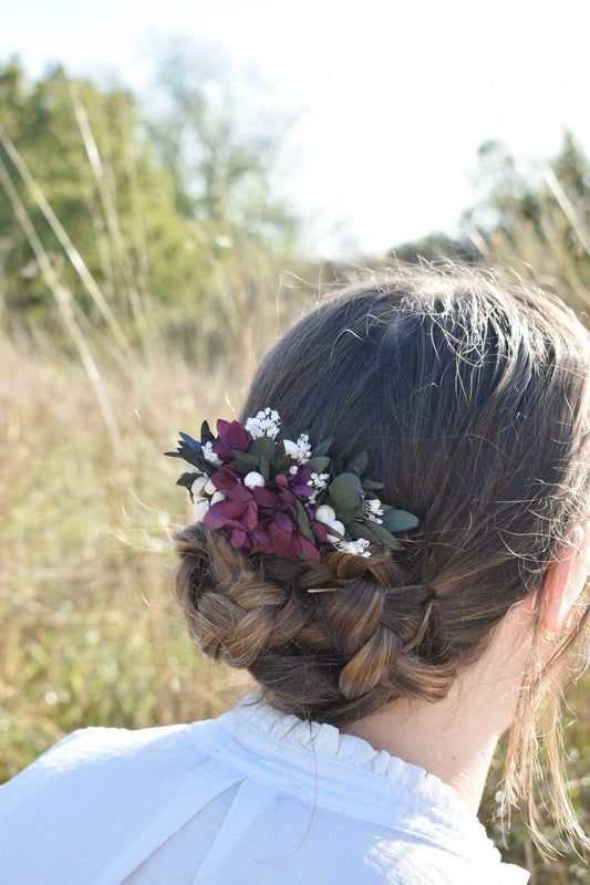 Hydrangea comb in plum