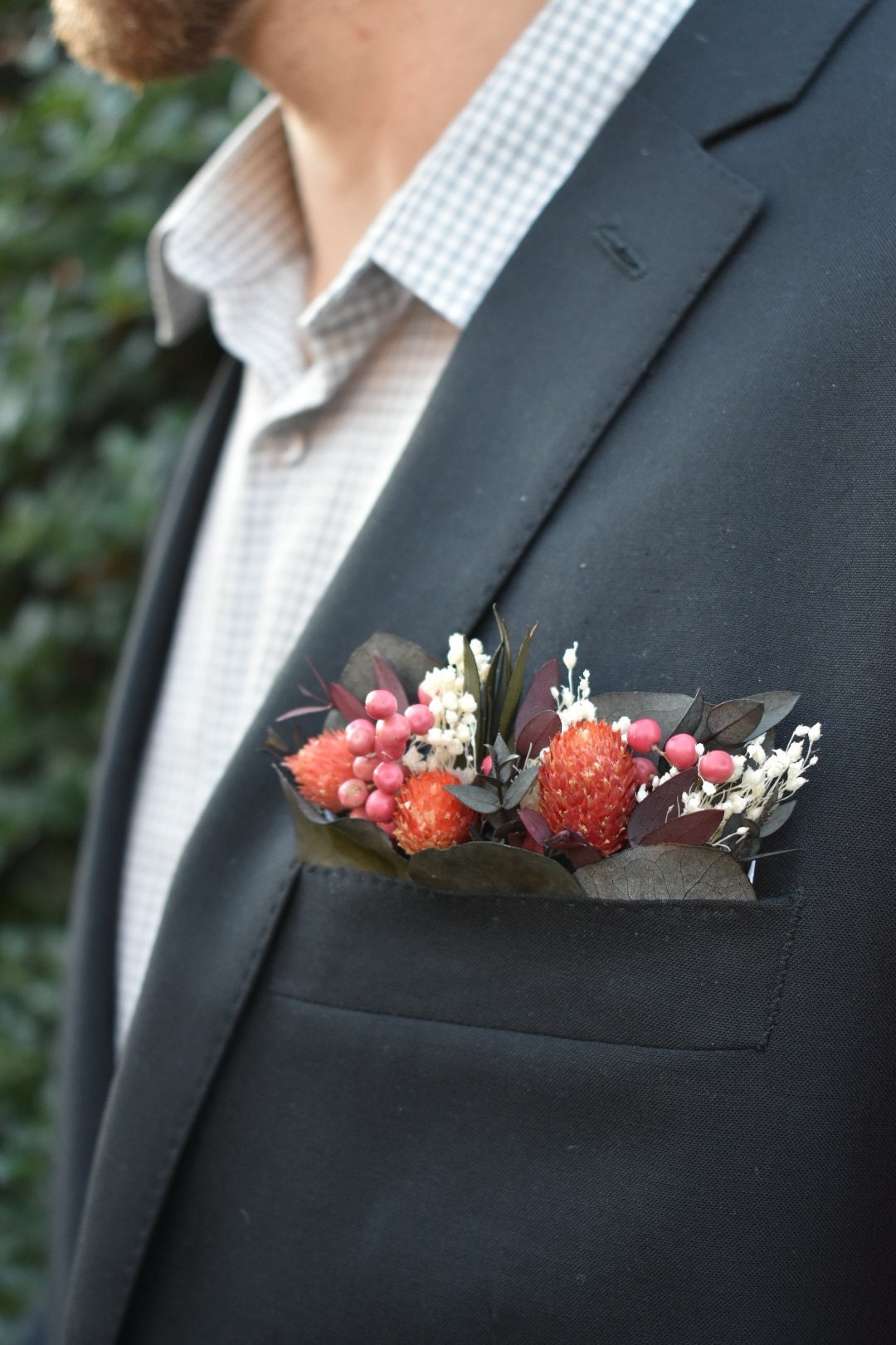 Pink berry pocket boutonniere