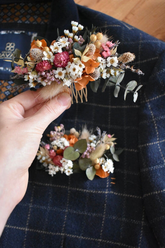 Mixed colour comb