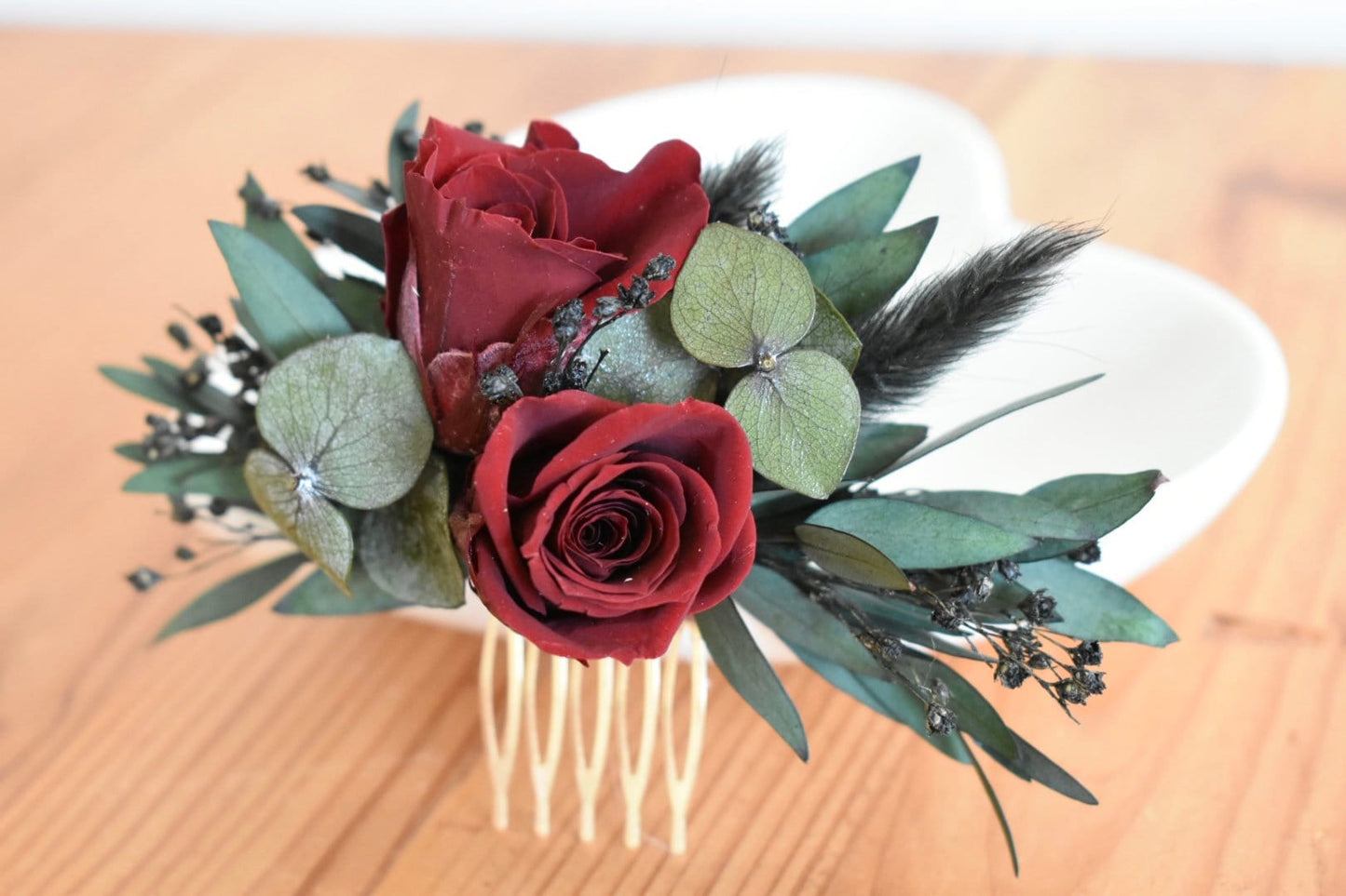 Red and black floral comb