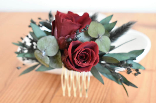 Red and black floral comb